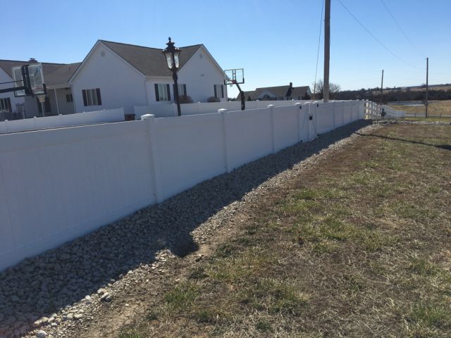 kansas cit vinyl fence
